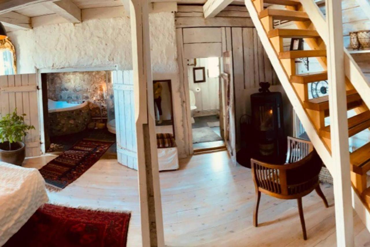 Romantic Spa Villa With Fireplace By The Lake Stjarnsund Экстерьер фото